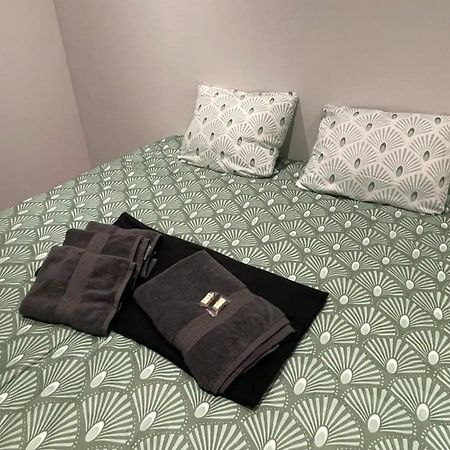 Agreable Maison Centre-Ville Bourg-Saint-Andeol Luaran gambar